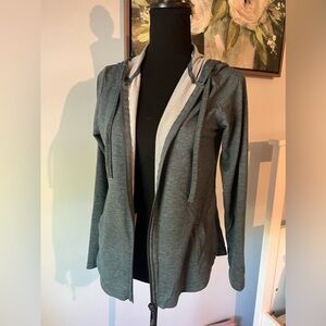 Small Gray 32 Degrees Zip up jacket
